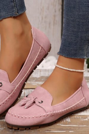 Womenās Round Toe Loafers