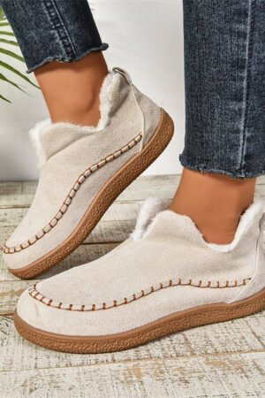 Womenās Plush Ankle Boots
