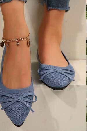 Womenās Bow Knitted Flats